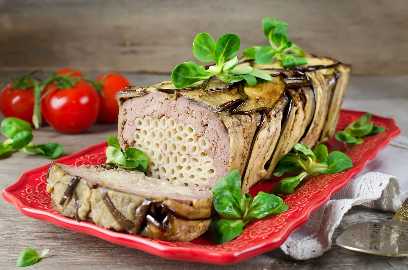 Мясной террин с пастой и баклажанами