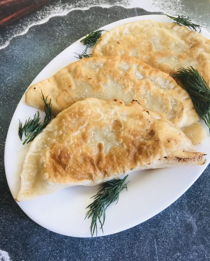 Сочные чебуреки с говядиной