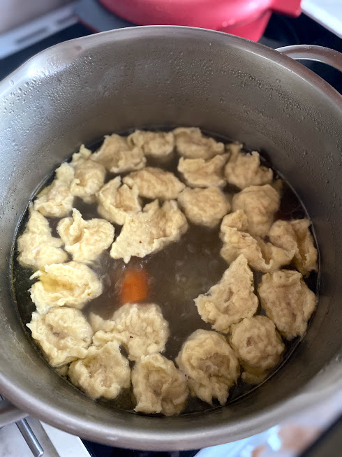 Фото рецепта - Суп с клёцками и овощами - шаг 10