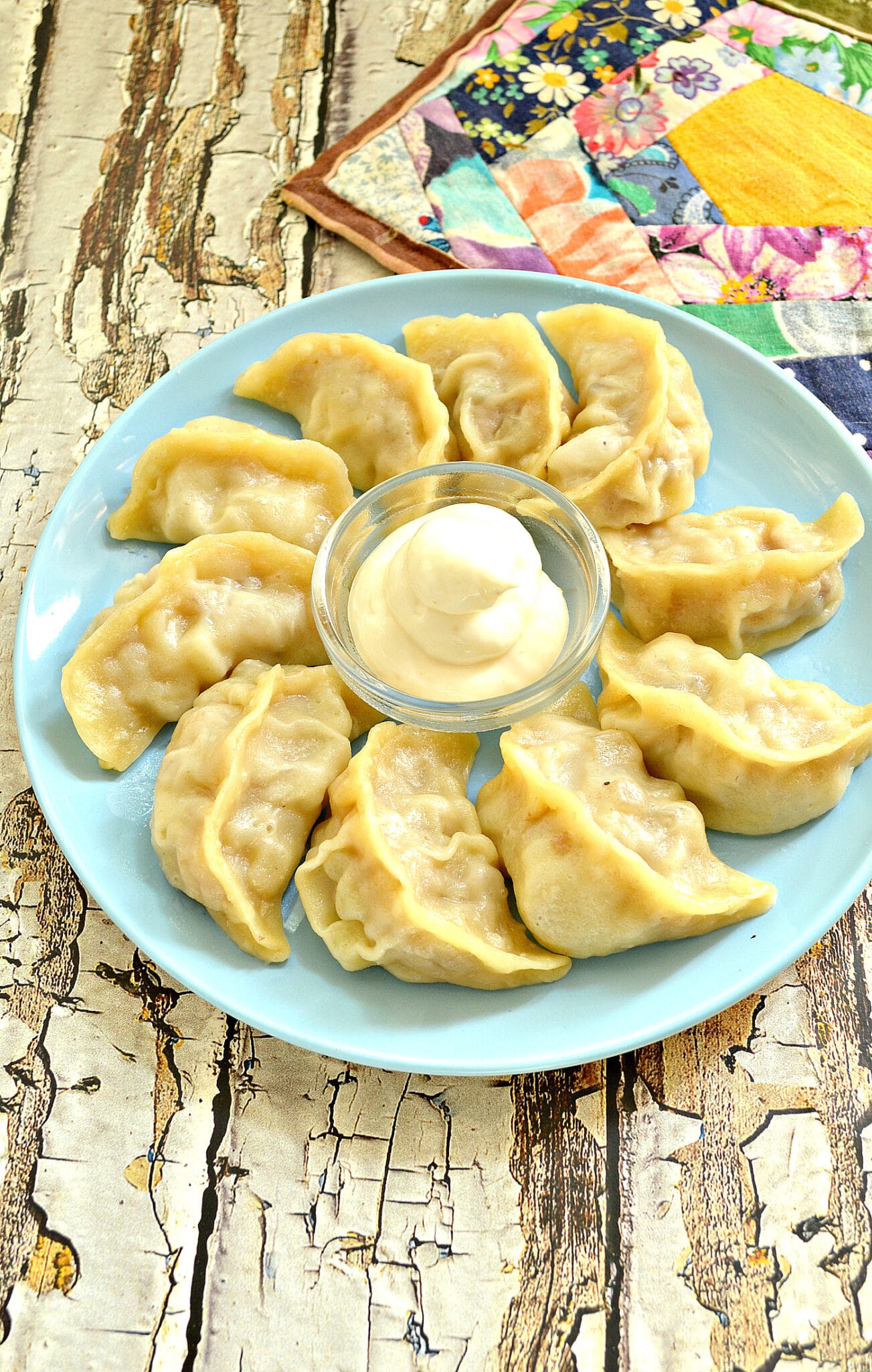 вареники с картофелем и шпиком. вареники с рубленной картошкой. вареники с рубленной картошкой. вареники с рубленной картошкой. вареники с сырым картофелем.