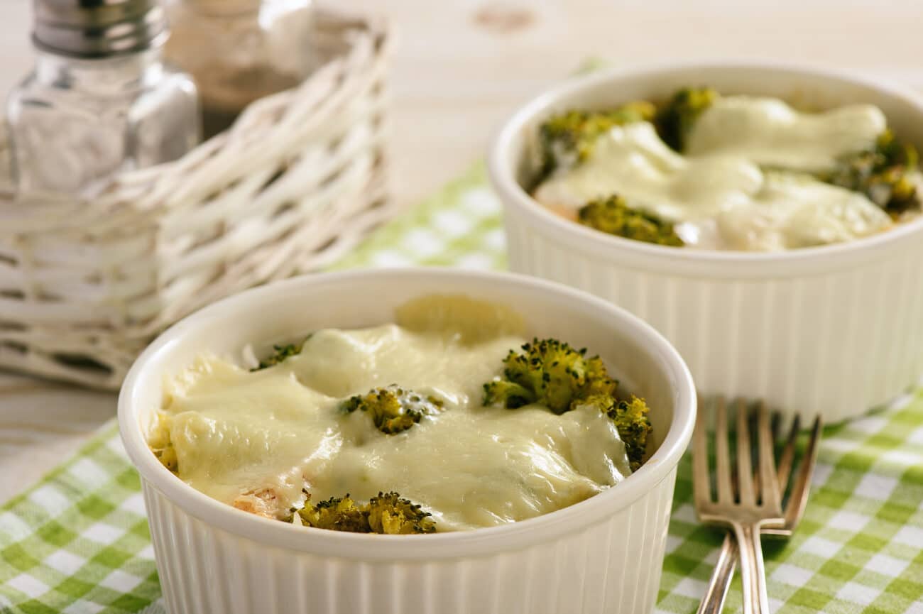 Рисовая запеканка с брокколи и курицей