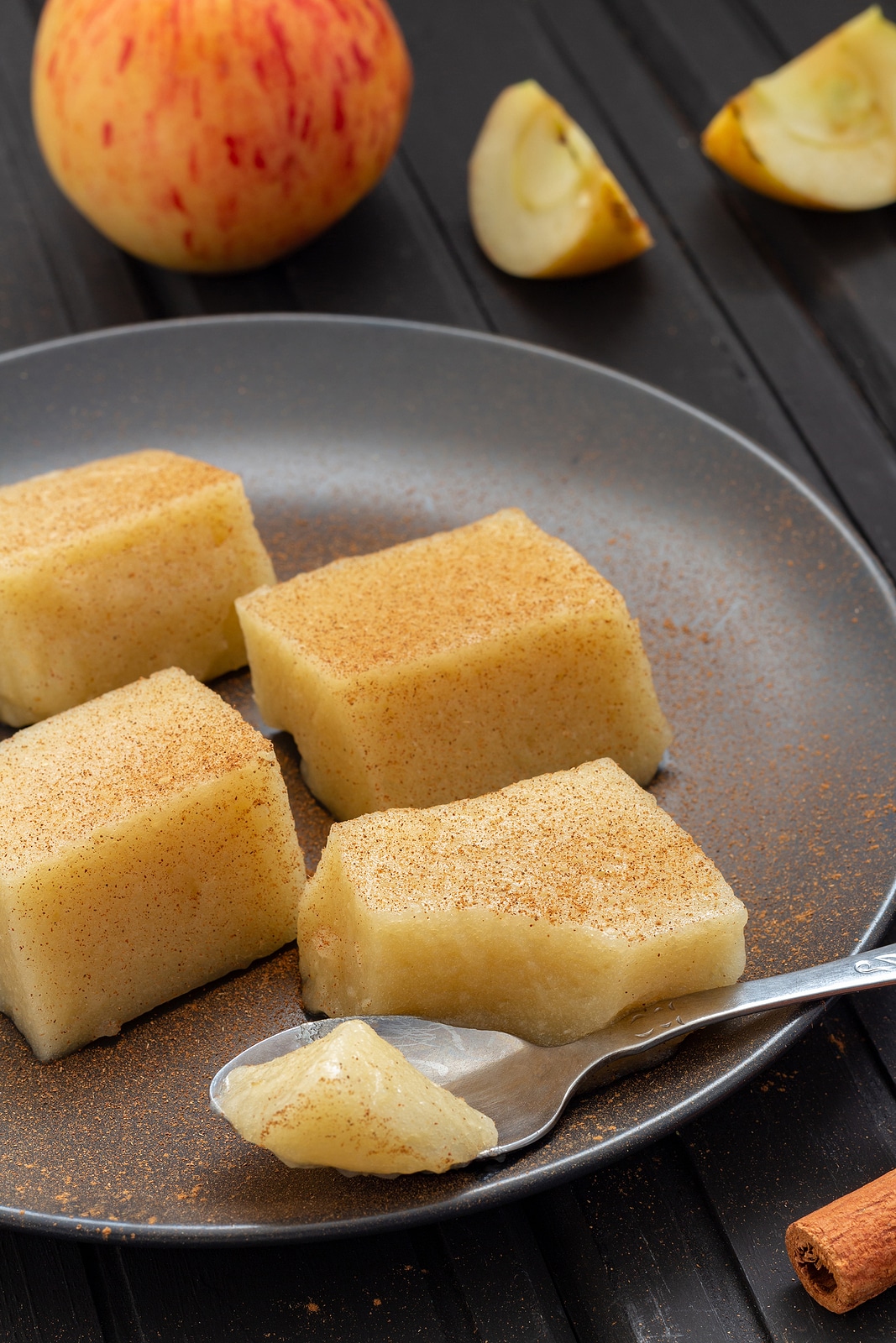 Яблочный мусс. Что можно сделать из яблок без сахара. Овсяная шарлотка с яблоками. Пп рецепты из яблок без сахара. Пирог с яблоками.