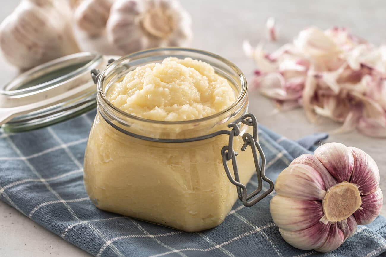 Чесночная паста (заготовки на зиму)