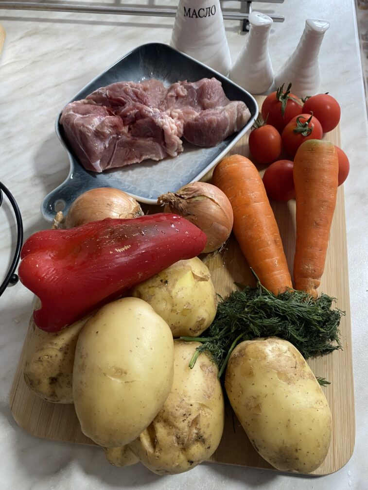 Фото рецепта - Домлама — мясо с овощами - шаг 1