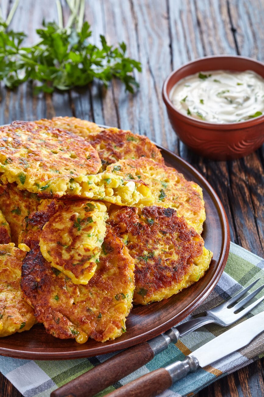 Капустные оладьи с кукурузой