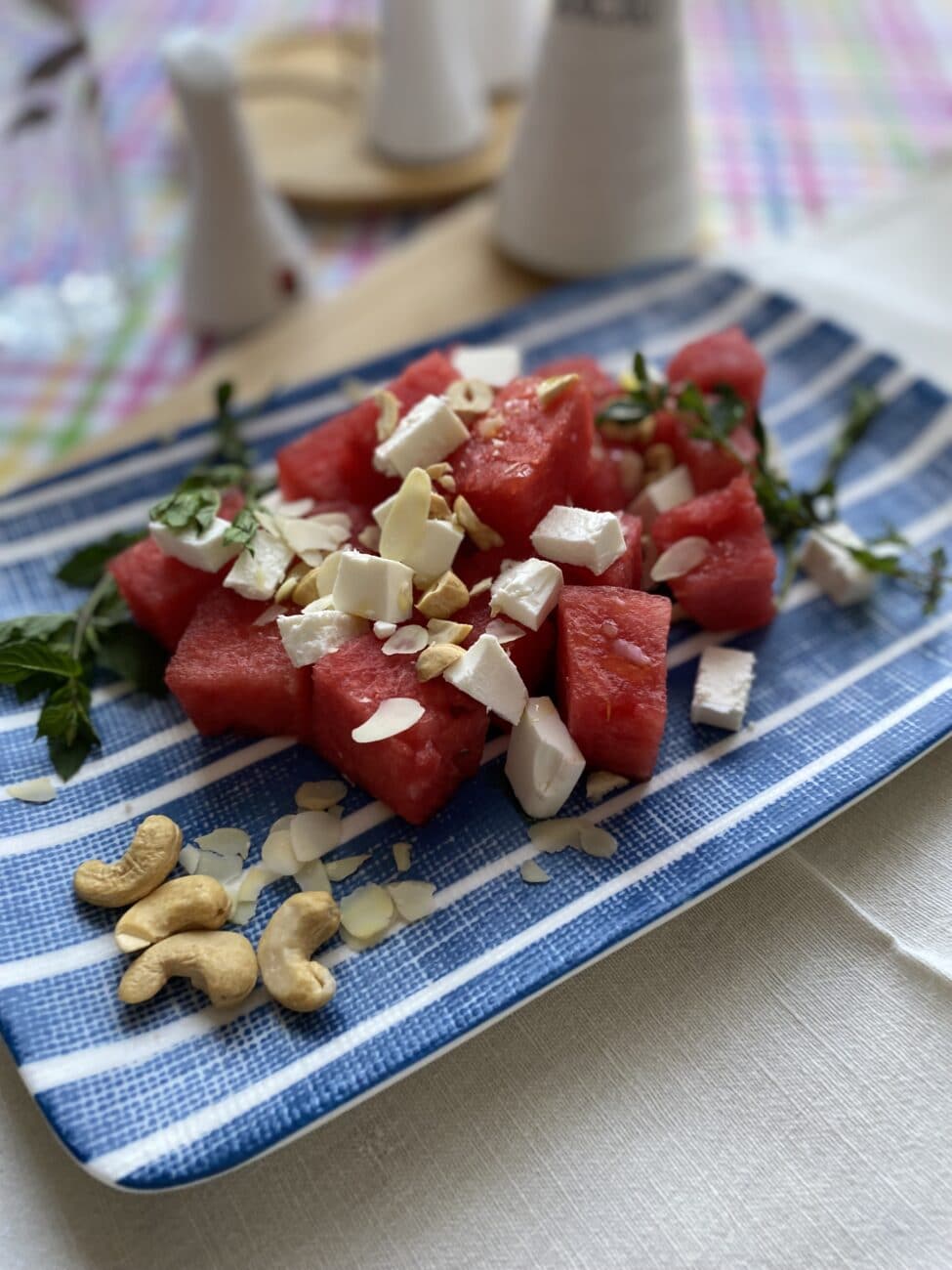 Салат с арбузом и брынзой