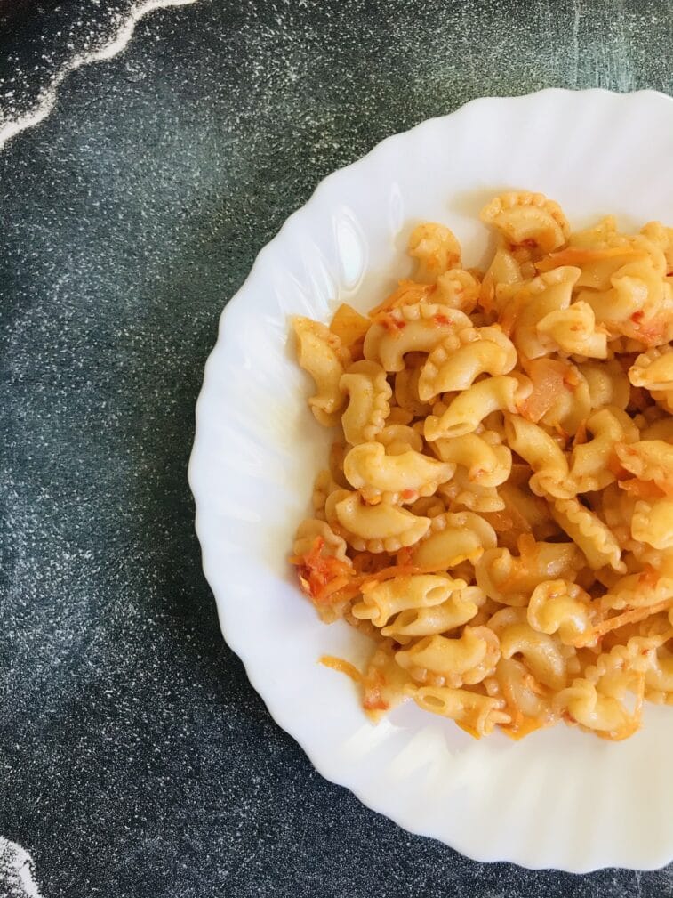 Быстрые макароны с овощами