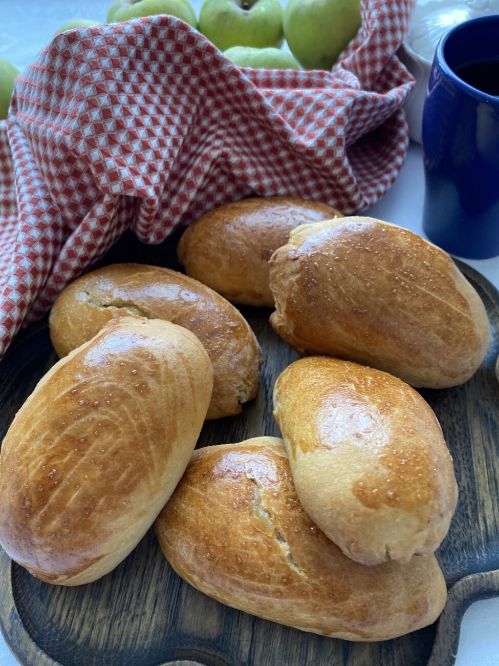Пирожки с яблоками