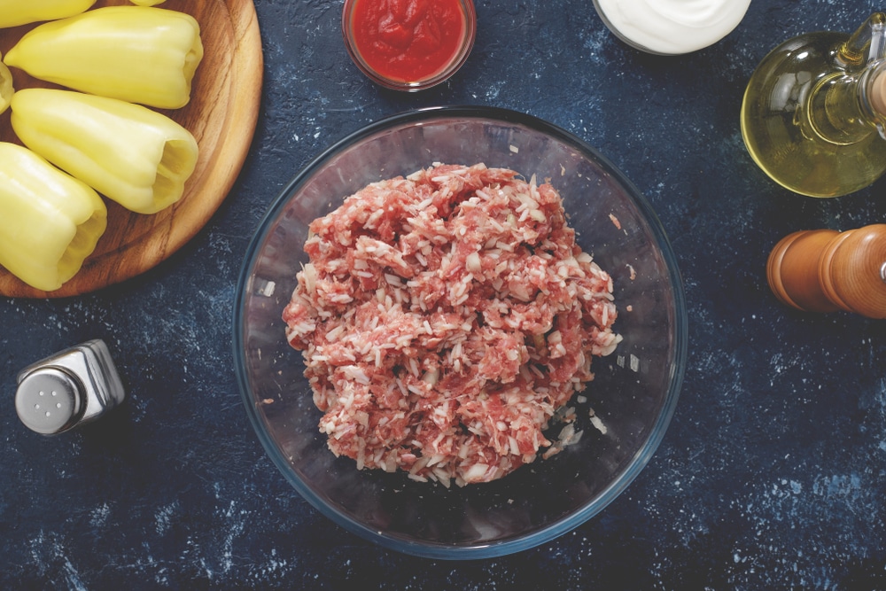 Фото рецепта - Фаршированный перец с мясом и рисом - шаг 6