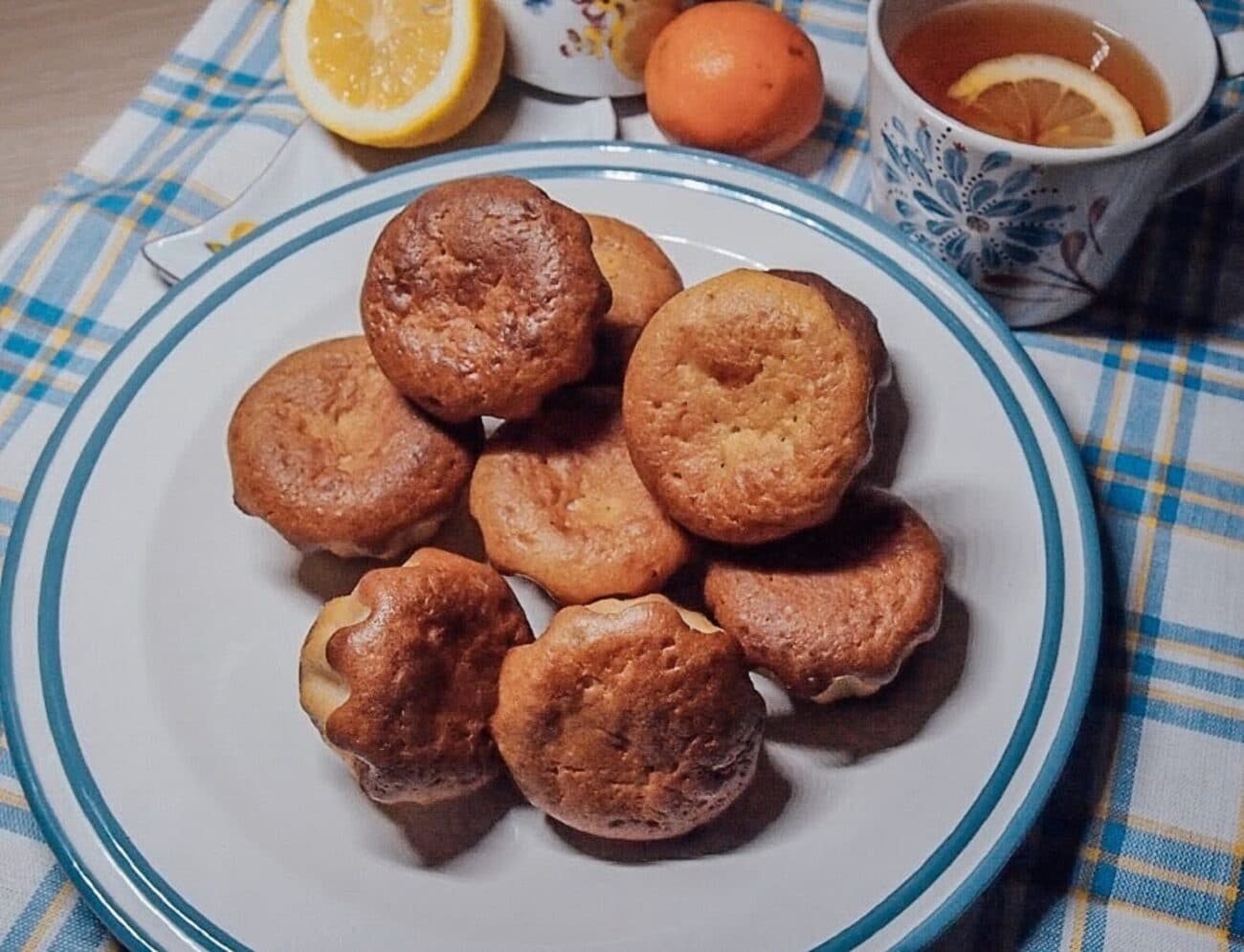 Яблочные кексы