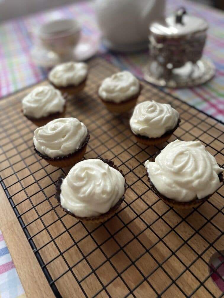 Капкейки с нежным сырным кремом