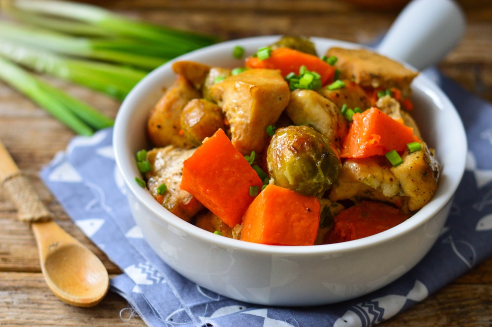 Запеченное куриное филе с тыквой и брокколи