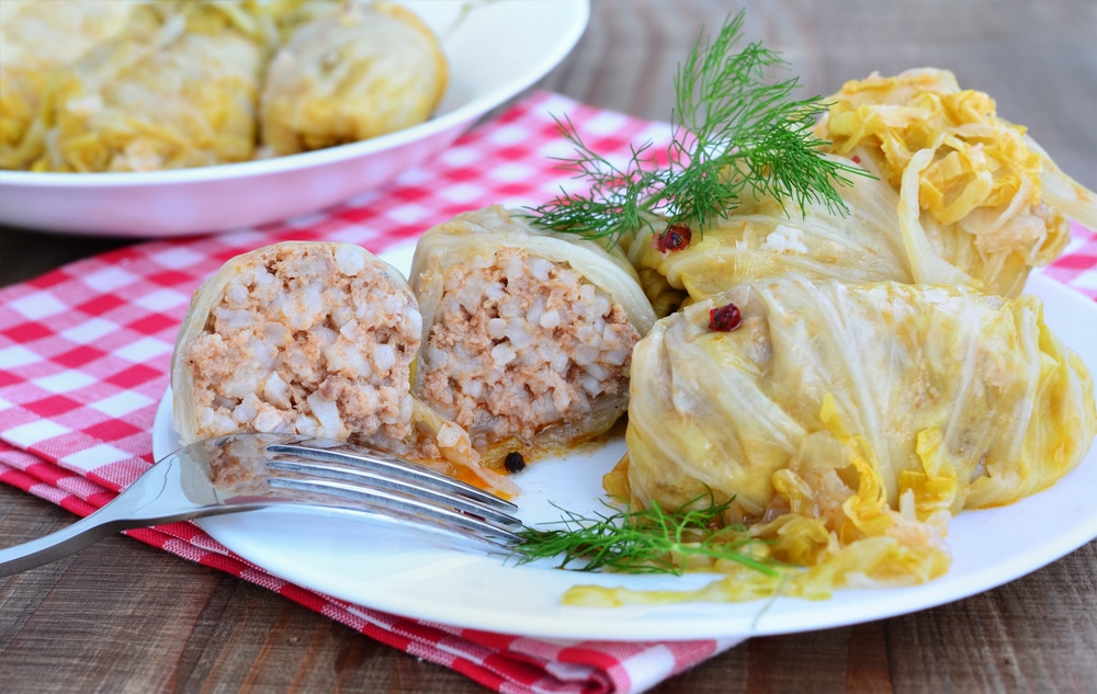 Фото рецепта - Голубцы с фаршем и рисом - шаг 8