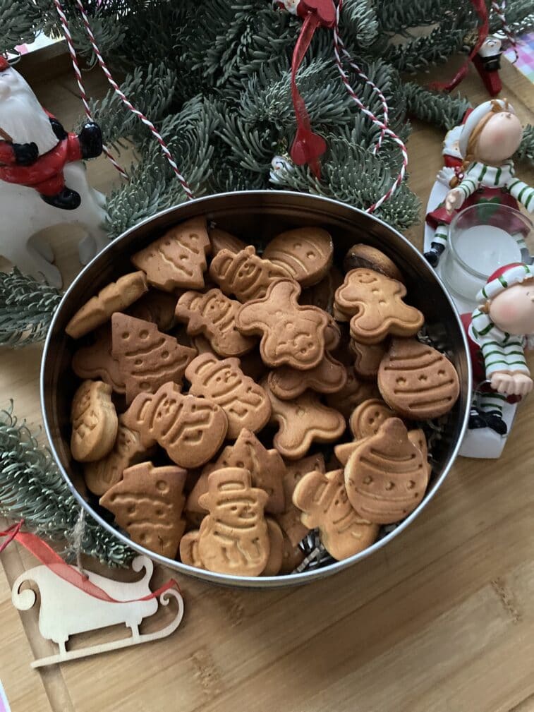 Имбирное печенье с корицей и медом