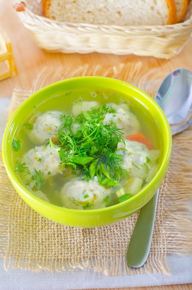 Суп с картофелем и сырными клёцками