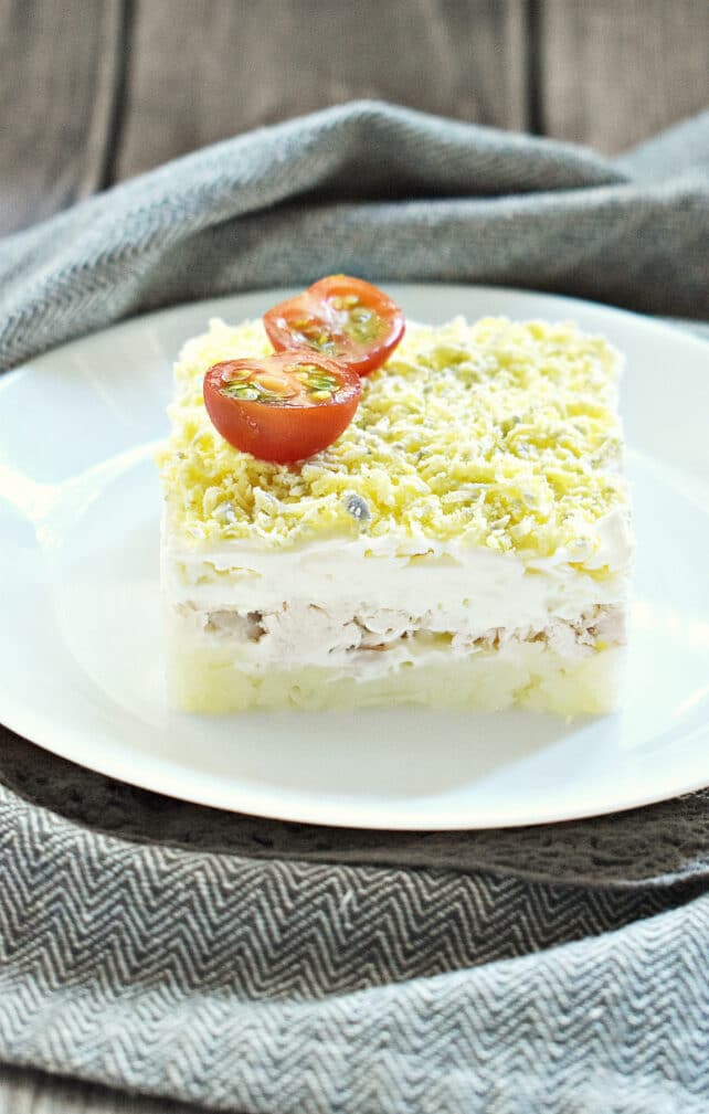 Фото рецепта - Слоеный салат с курицей - шаг 6