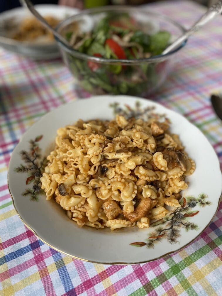 Макароны с грибами и индейкой