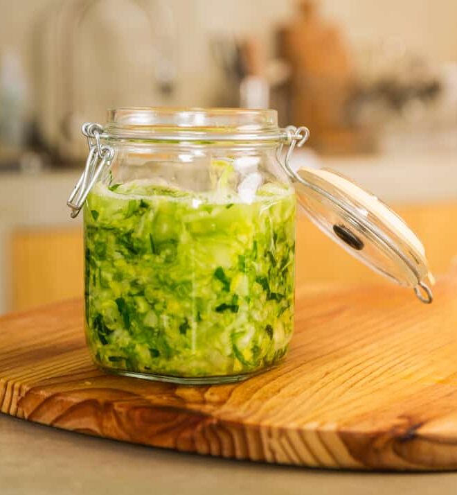 Соленая капуста с фенхелем и имбирем