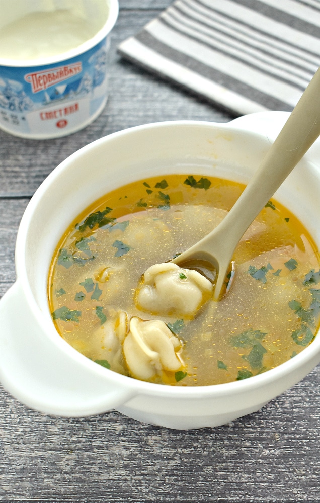 Картофельный суп с пельменями и овощами