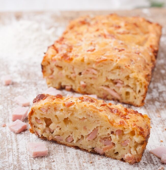 Пирог с ветчиной и сыром