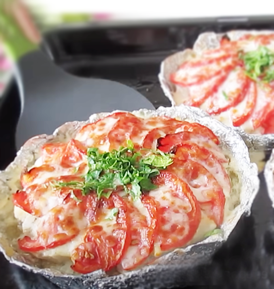 Картофельная запеканка с курицей и помидорами