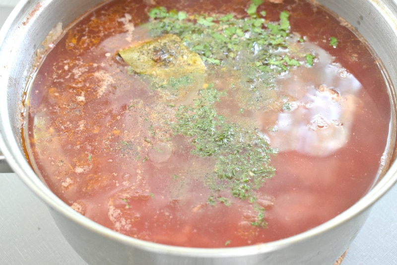 Фото рецепта - Борщ с молодой капустой и мясом - шаг 7