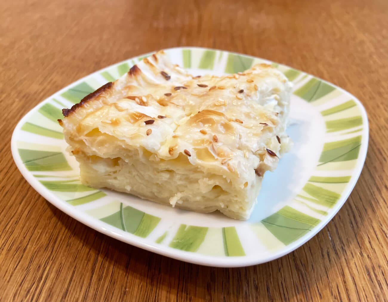 Ленивый пирог из лаваша с творогом и сыром