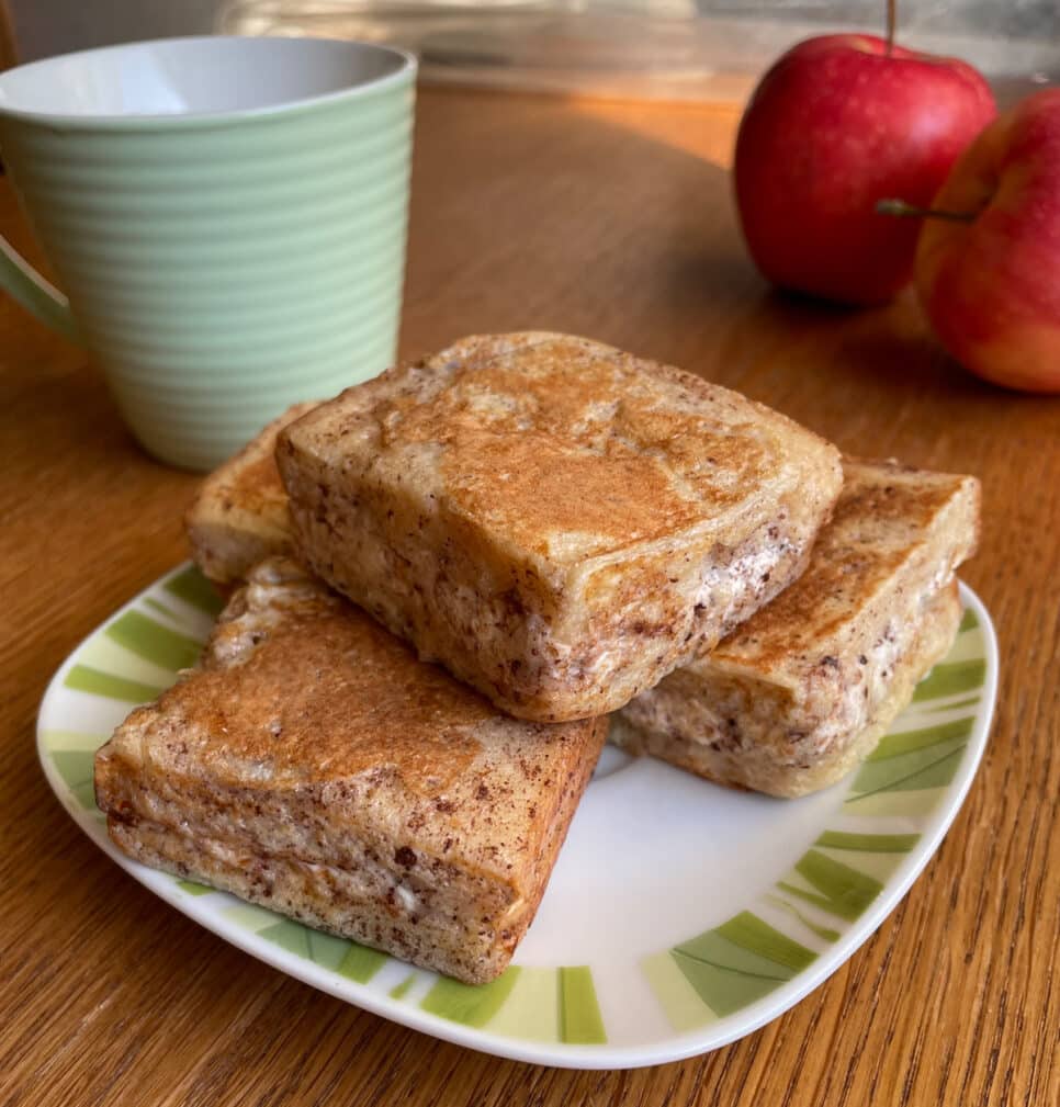Гренки с творогом и корицей