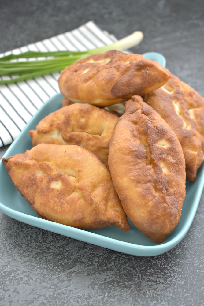 Жареные пирожки с картошкой и фаршем