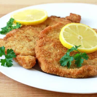 Немецкий свиной шницель