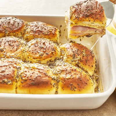Быстрые булочки с запеченной ветчиной и сыром