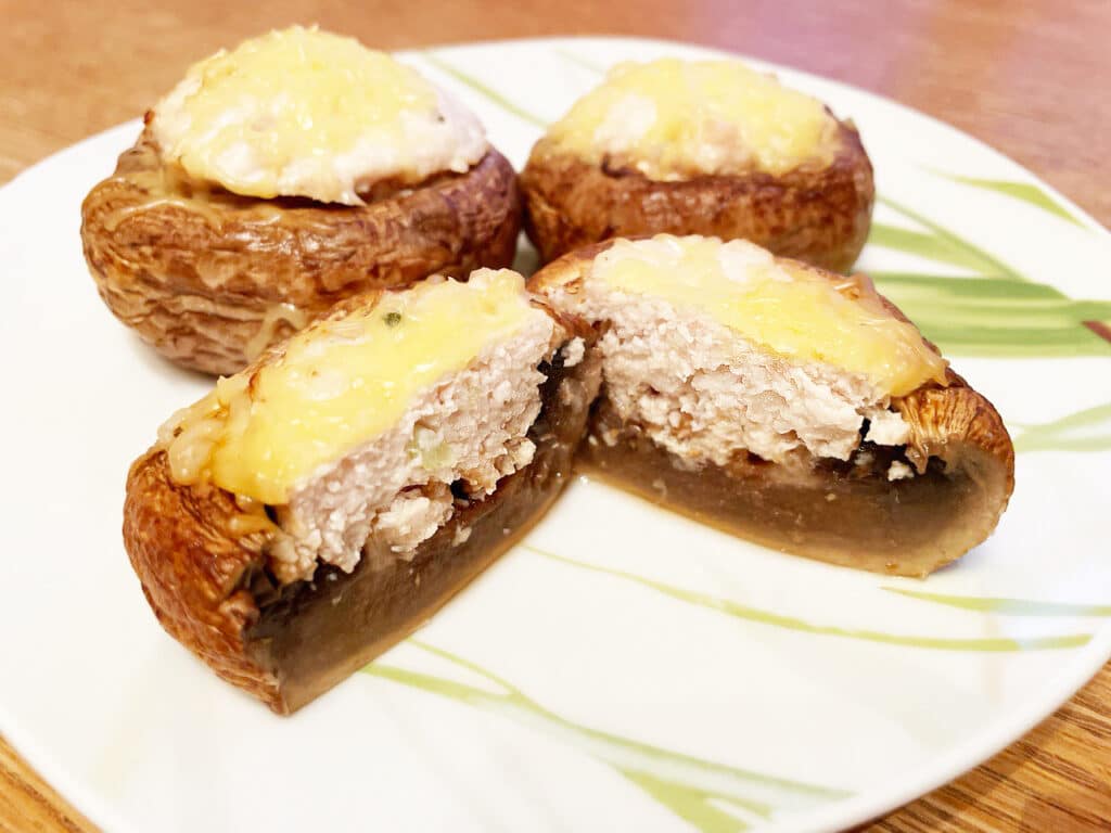 Фото рецепта - Фаршированные грибы с мясом - шаг 3