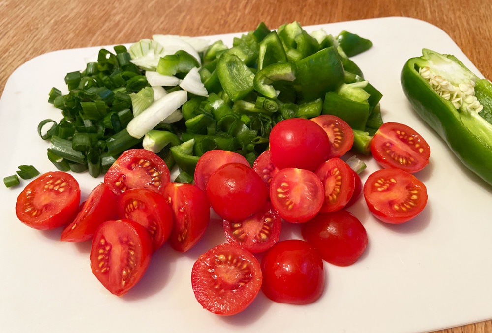 Фото рецепта - Запеченная куриная грудка с овощами - шаг 1