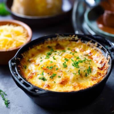 Запеченный жульен из грибов с сыром - рецепт с фото
