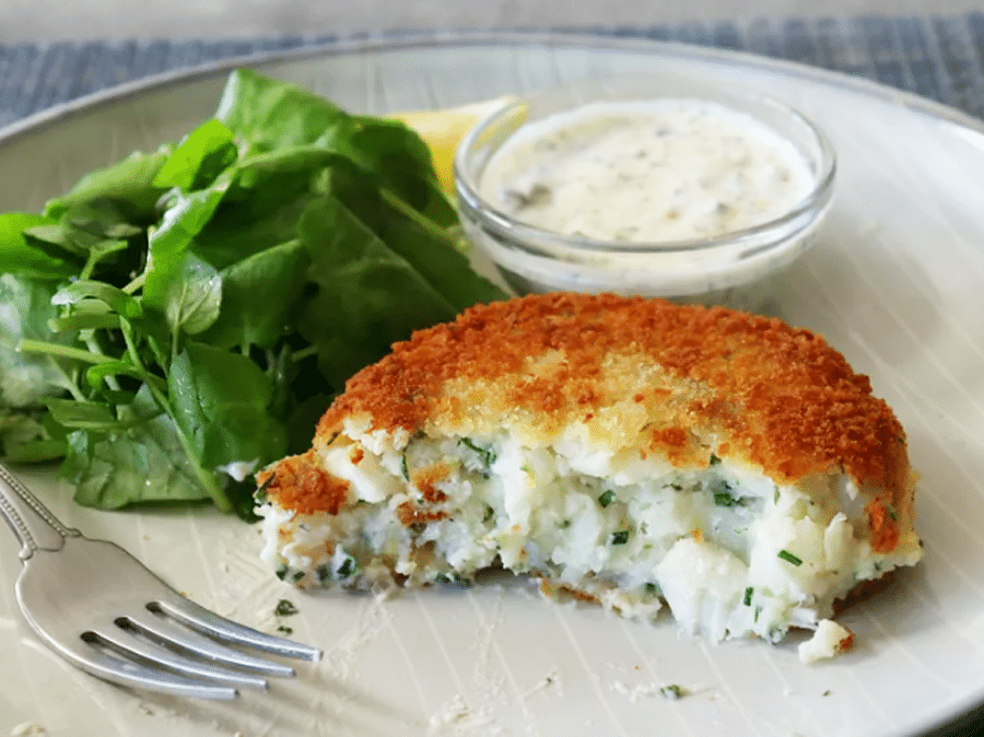 Рыбные котлеты с картофелем